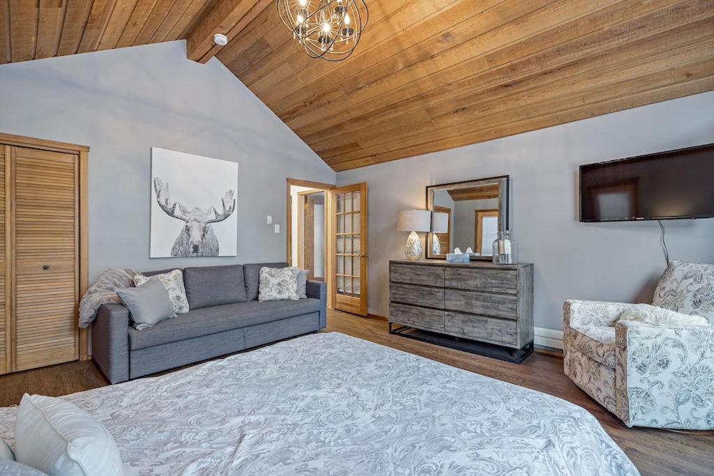 Canmore Cabin By Canadian Rockies Vacation Rentals Exterior photo