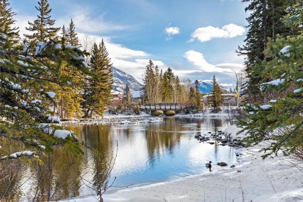 Canmore Cabin By Canadian Rockies Vacation Rentals Exterior photo