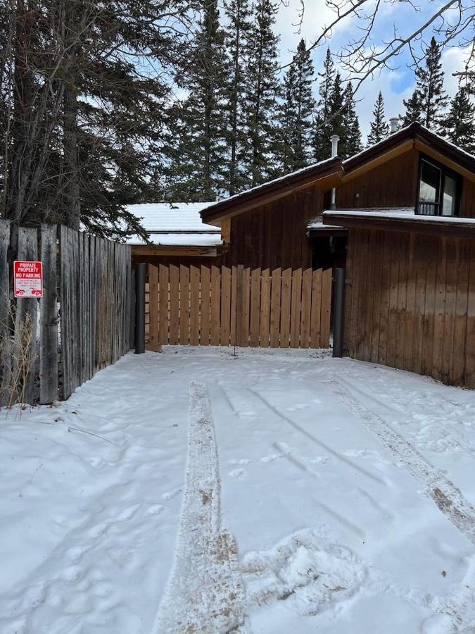 Canmore Cabin By Canadian Rockies Vacation Rentals Exterior photo